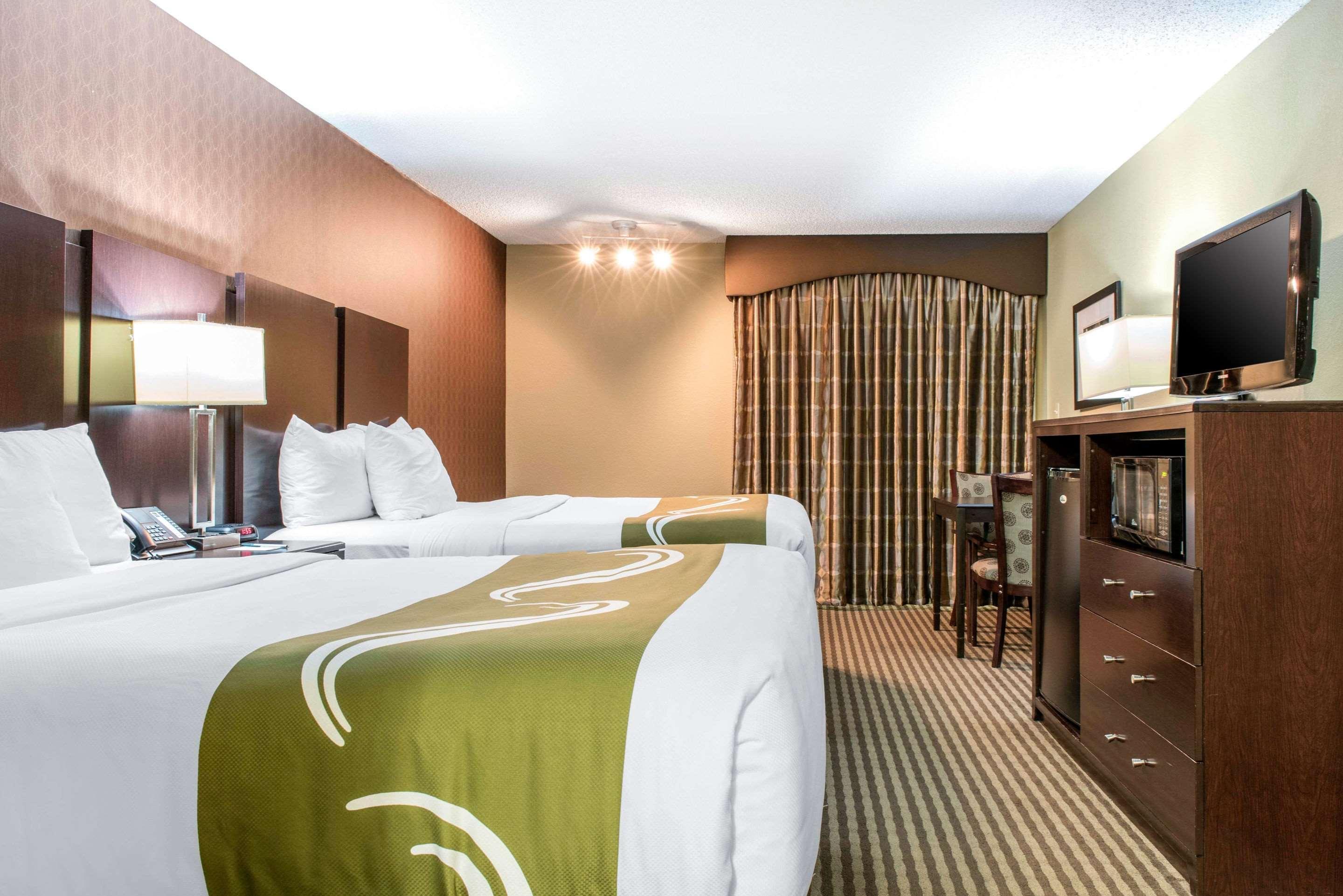 Quality Inn Festus Bagian luar foto