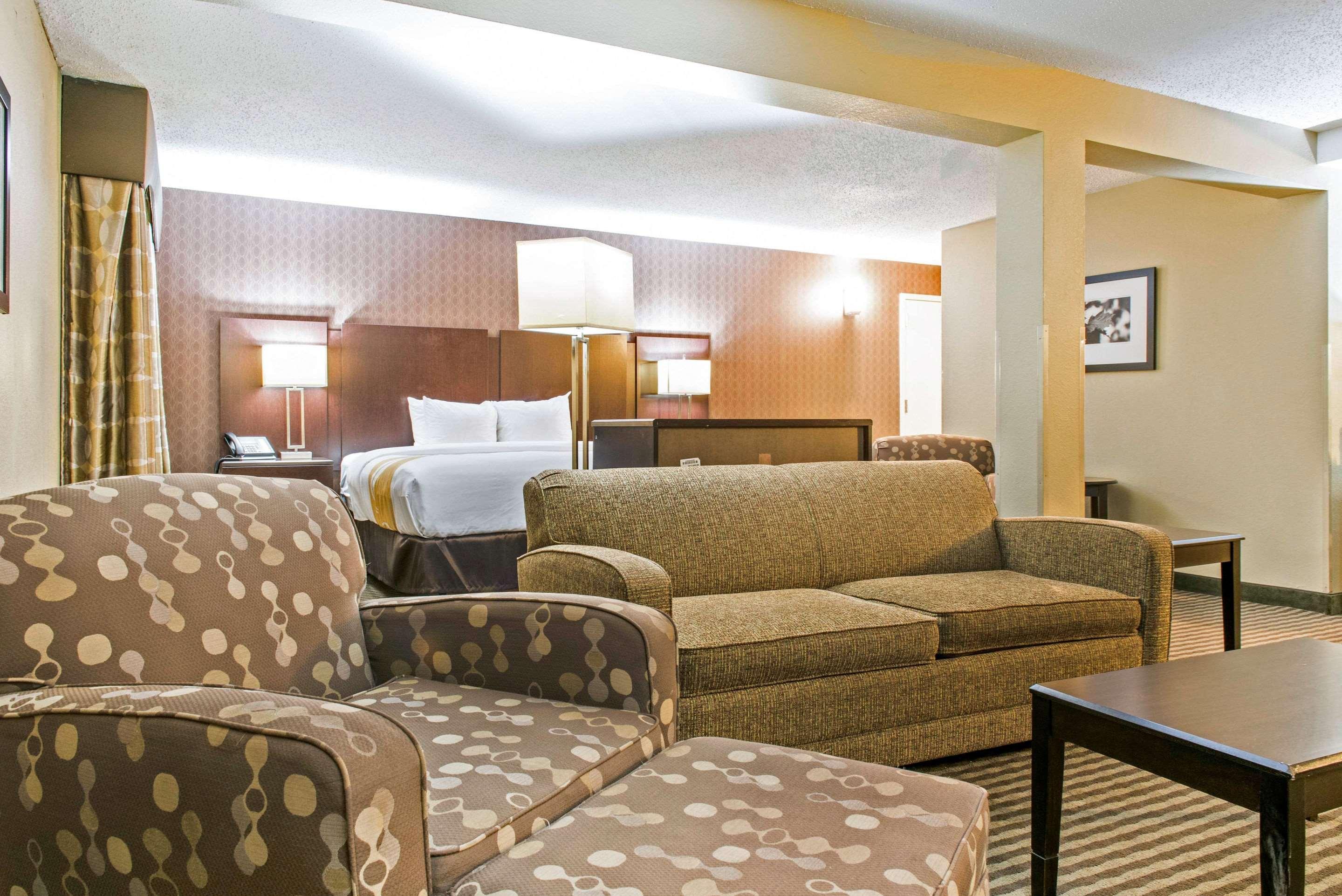 Quality Inn Festus Bagian luar foto