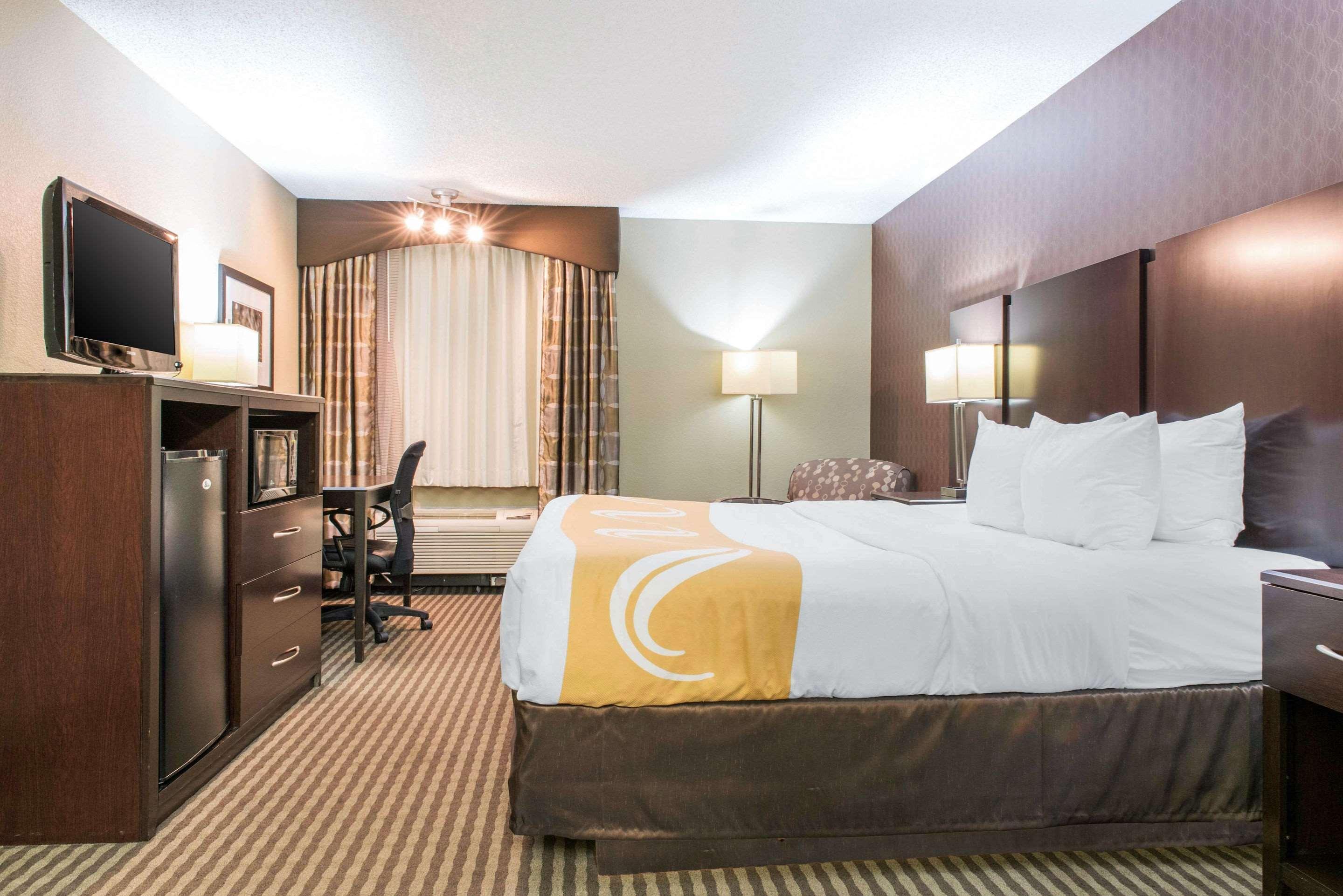 Quality Inn Festus Bagian luar foto