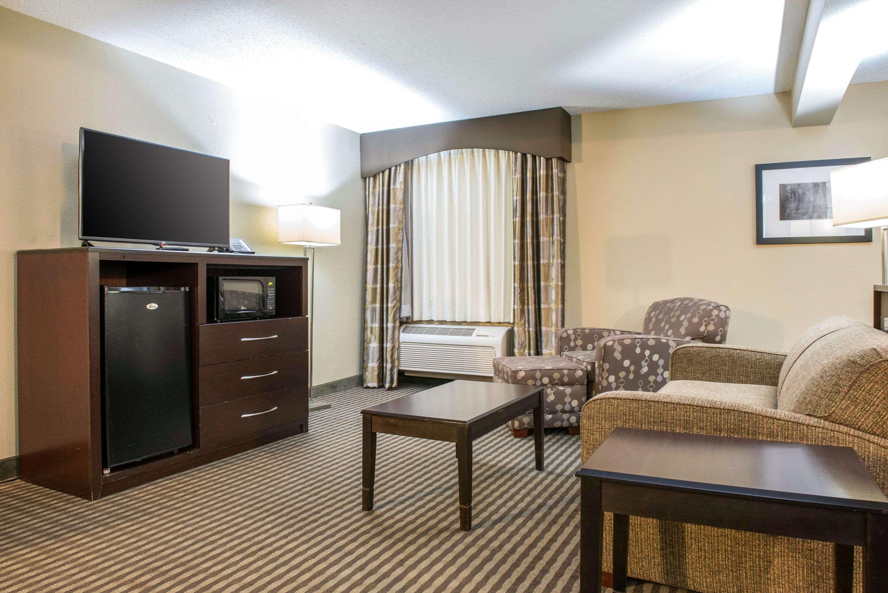 Quality Inn Festus Bagian luar foto