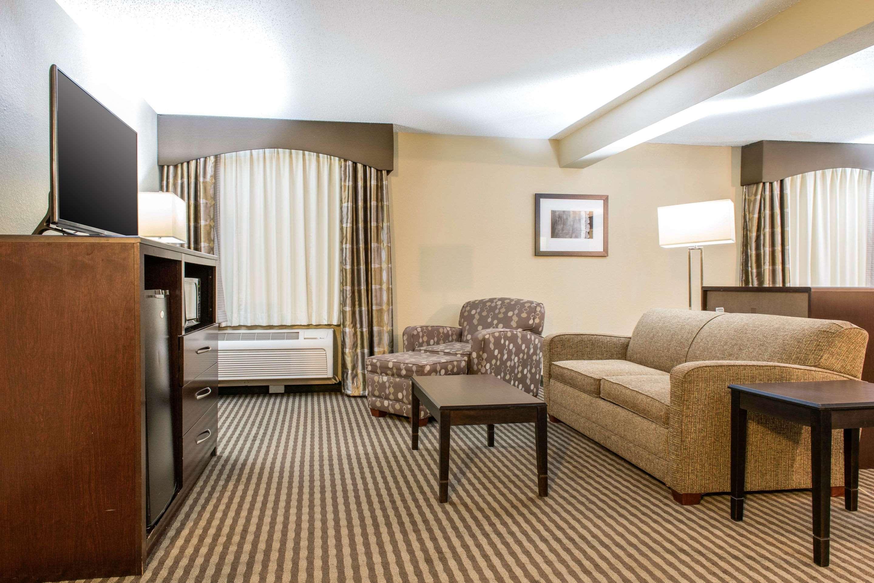 Quality Inn Festus Bagian luar foto